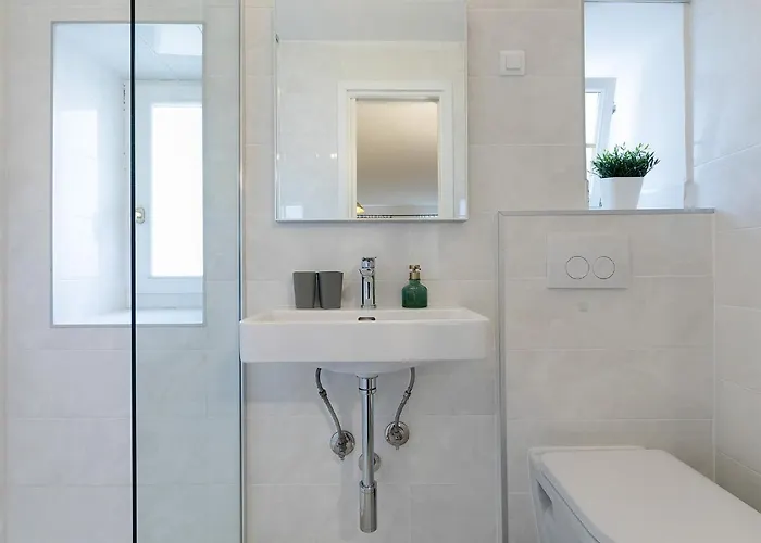 Stylish By Irundo Daire *